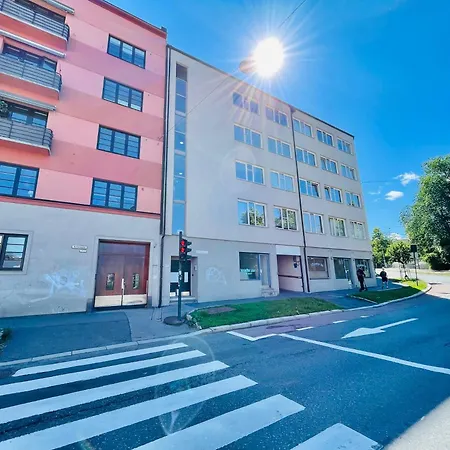 Apartment Sjarmerende Og Rolig I Sentrum